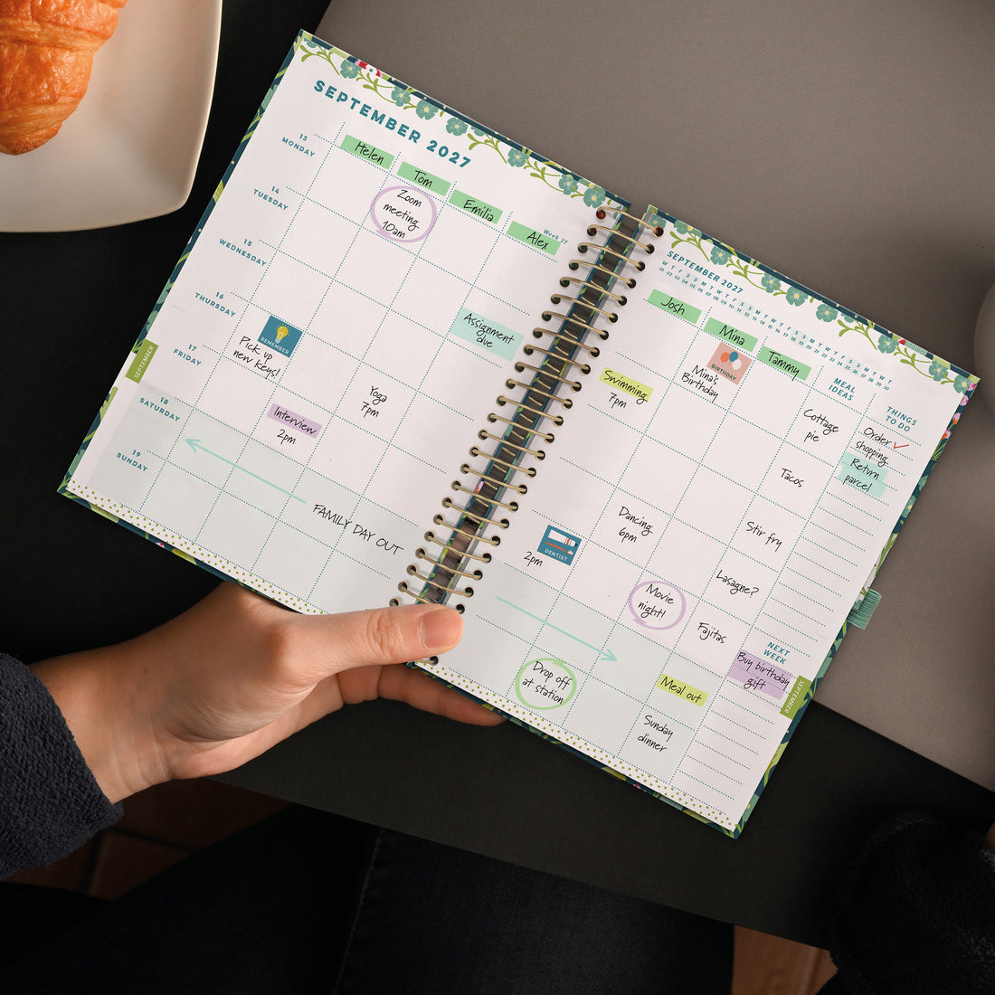 Family Life Book Diary 2027