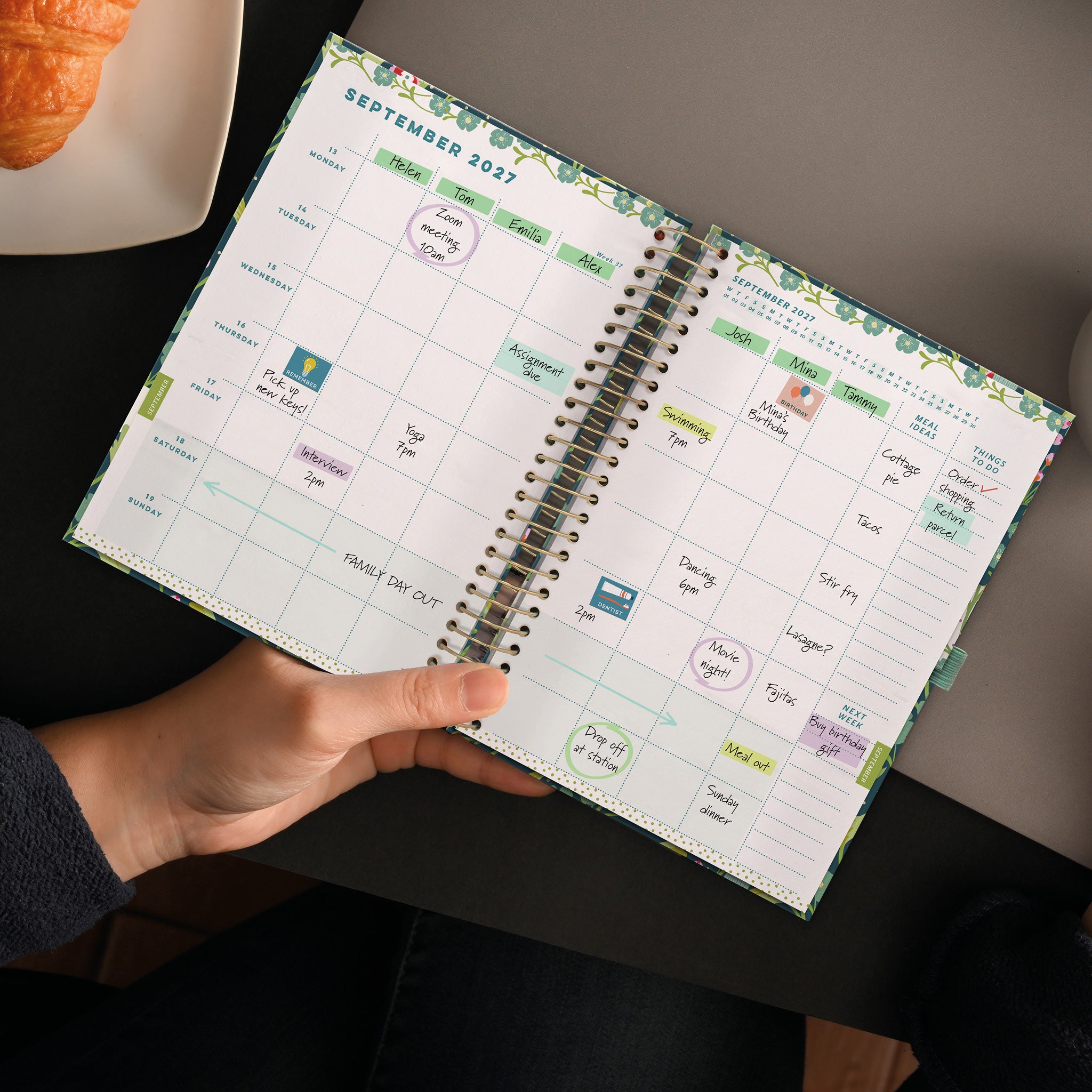 Family Life Book Diary 2027